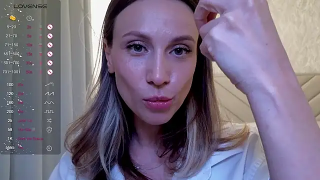 Alice Wonders online show from 03.27.26