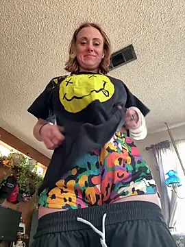 Snapshot of ClumsyLink chatting on 02.07.26 ClumsyLink online show from 02.07.26