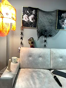 Savvanahh online show from 10.25.25