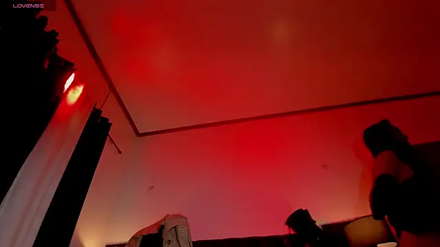 ErinSmith7inches TS online show from 12.17.24