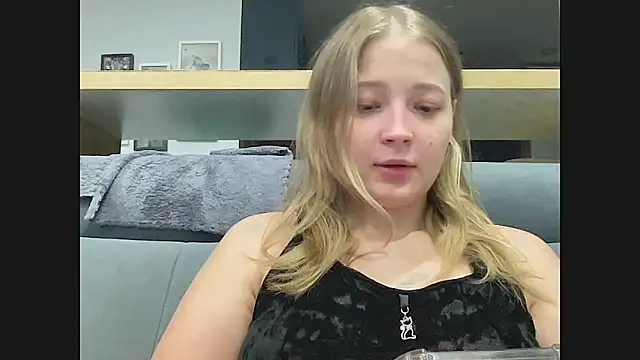 CharmingSarah online show from 10.16.25