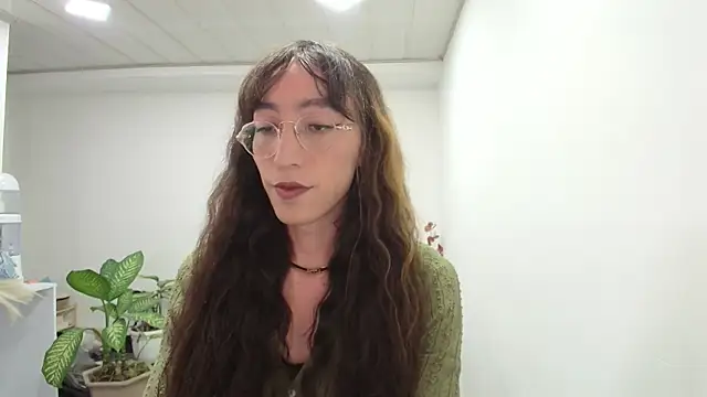 NicoleCortez online show from 01.24.25