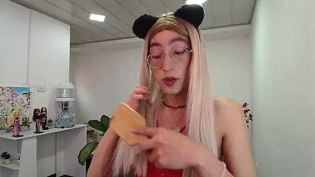 NicoleCortez online show from 01.29.25