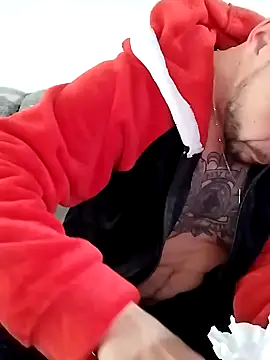 LoGaNfree88 online show from 01.04.25