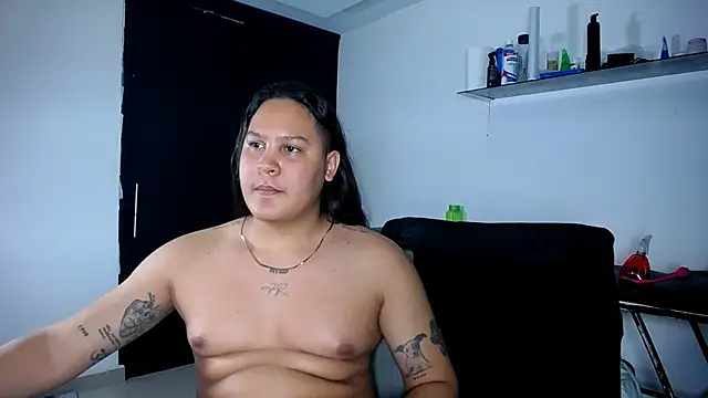 junaiker roa online show from 11.01.25