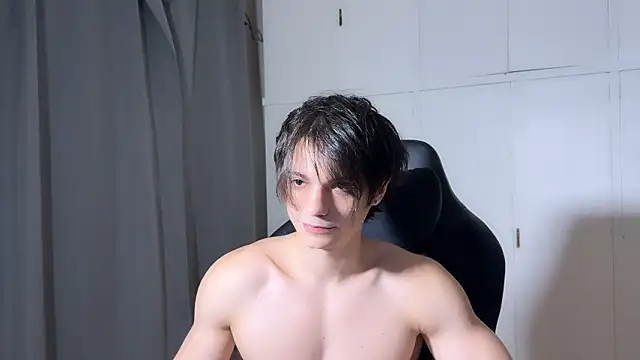 Snapshot of SasukeUhchiaa chatting on 02.05.26 SasukeUhchiaa online show from 02.05.26