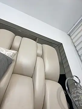 Snapshot of ALISSON_FOXXX1 chatting on 10.15.25 ALISSON FOXXX1 online show from 10.15.25