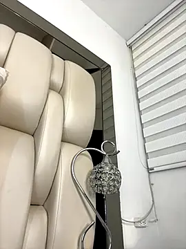 Snapshot of ALISSON_FOXXX1 chatting on 10.23.25 ALISSON FOXXX1 online show from 10.23.25