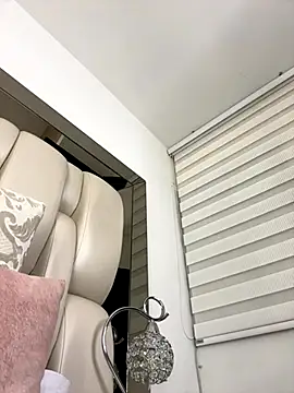 Snapshot of ALISSON_FOXXX1 chatting on 11.14.25 ALISSON FOXXX1 online show from 11.14.25