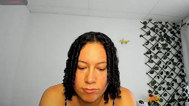 Snapshot of cailynhot chatting on 07.08.26 cailynhot online show from 07.08.26