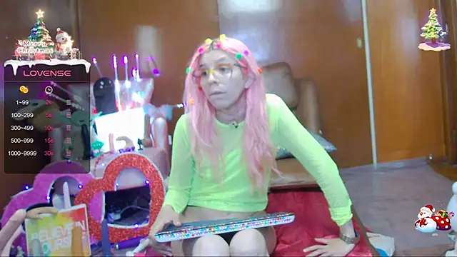 Skinygirl online show from 01.21.25