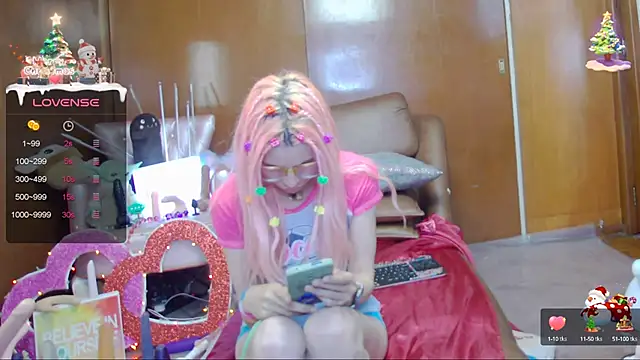 Skinygirl online show from 01.24.25