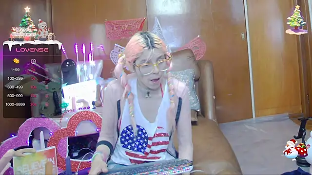 Skinygirl online show from 02.20.25