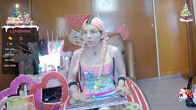 Skinygirl online show from 02.23.25