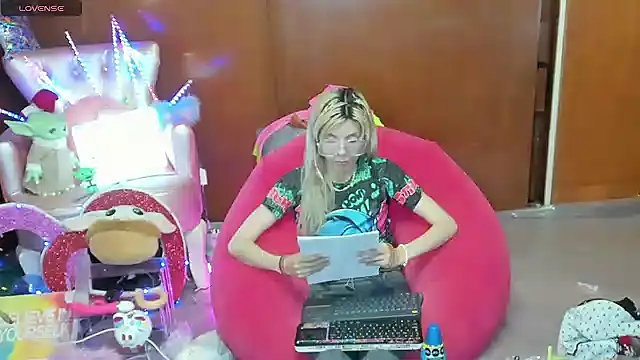Skinygirl online show from 07.01.26