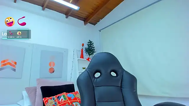 Snapshot of AlessiaMarcu- chatting on 12.14.24 AlessiaMarcu- online show from 12.14.24