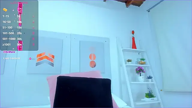 Snapshot of AlessiaMarcu- chatting on 02.25.25 AlessiaMarcu- online show from 02.25.25