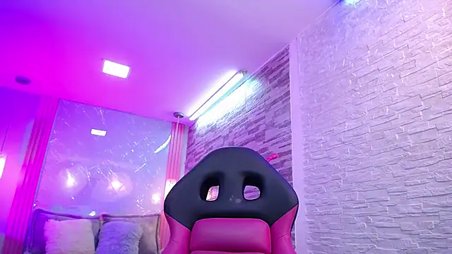 SalmaTits online show from 01.13.25