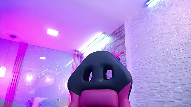 SalmaTits online show from 02.17.25