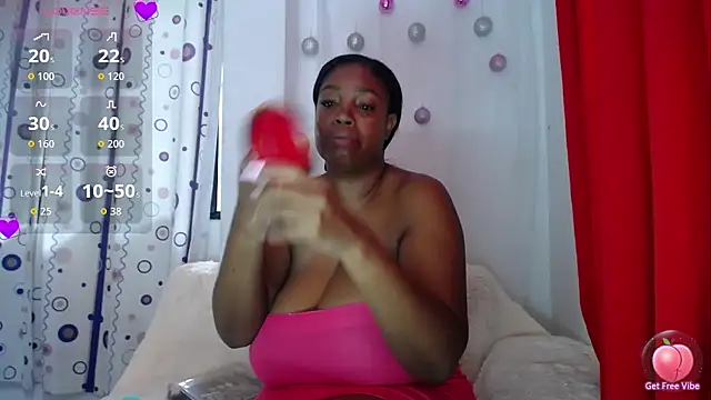 Snapshot of agatfox chatting on 11.14.25 agatfox online show from 11.14.25