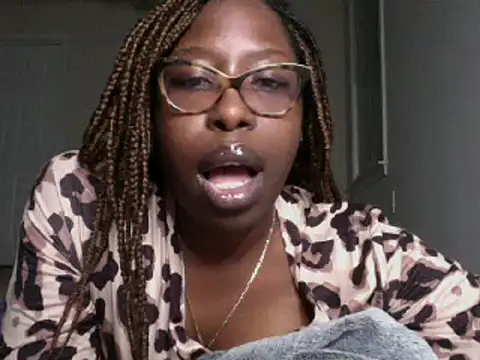 MadamIndigo online show from 03.14.25