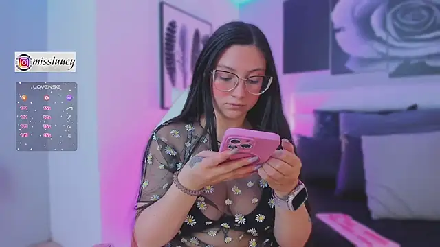 lucy neil online show from 09.30.25