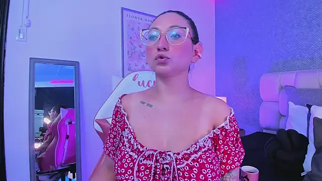 lucy neil online show from 01.10.26