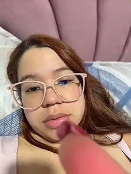 Lucyklein2022 online show from 04.26.26