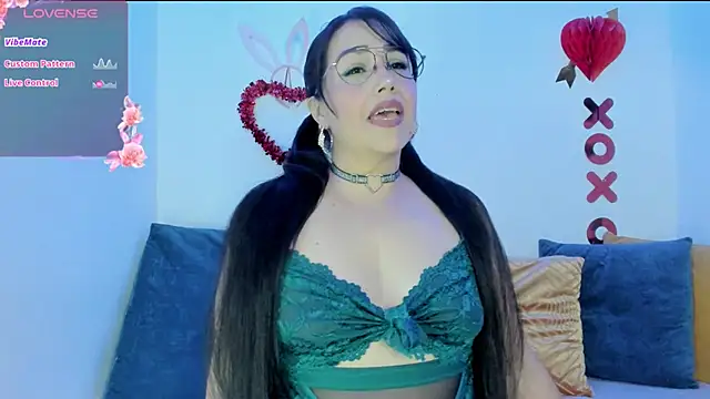 yelenaowens online show from 02.10.25