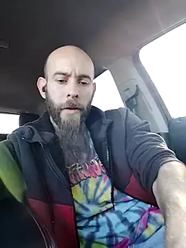 Snapshot of JohnnyFaster chatting on 11.23.25 JohnnyFaster online show from 11.23.25