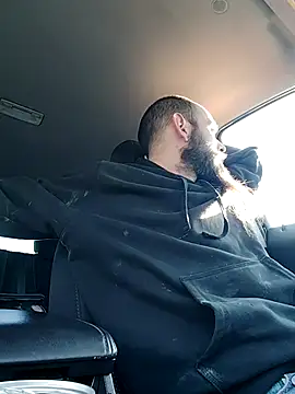 Snapshot of JohnnyFaster chatting on 12.04.25 JohnnyFaster online show from 12.04.25