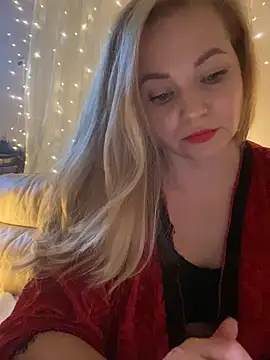 Snapshot of Lady__Maria chatting on 12.30.24 Lady Maria online show from 12.30.24