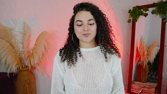 Snapshot of merida_bell18 chatting on 12.16.25 merida bell18 online show from 12.16.25