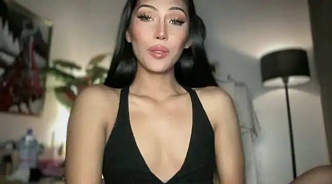 Bella Gordon online show from 03.18.25