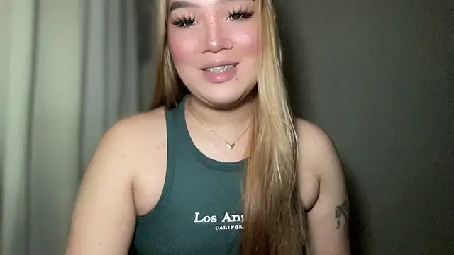 Snapshot of MissCataleyaxxx chatting on 01.30.25 MissCataleyaxxx online show from 01.30.25