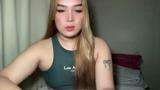 Snapshot of MissCataleyaxxx chatting on 02.13.25 MissCataleyaxxx online show from 02.13.25