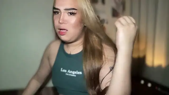 Snapshot of MissCataleyaxxx chatting on 03.02.25 MissCataleyaxxx online show from 03.02.25