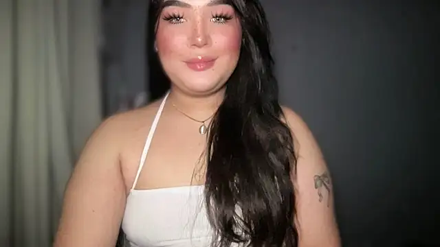 Snapshot of MissCataleyaxxx chatting on 12.04.25 MissCataleyaxxx online show from 12.04.25