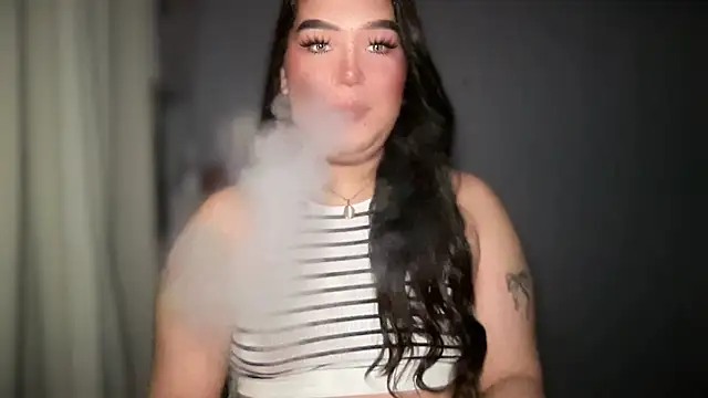 Snapshot of MissCataleyaxxx chatting on 12.05.25 MissCataleyaxxx online show from 12.05.25