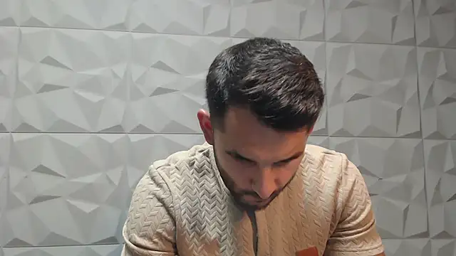 Antoniodiamond online show from 09.15.25