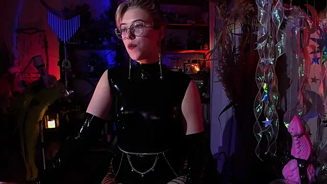 Snapshot of Scarlett_Wanner chatting on 01.10.25 Scarlett Wanner online show from 01.10.25