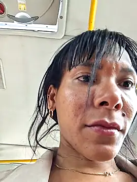 Snapshot of Doll_Loren chatting on 02.20.25 Doll Loren online show from 02.20.25