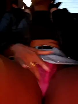 Snapshot of Doll_Loren chatting on 03.06.25 Doll Loren online show from 03.06.25