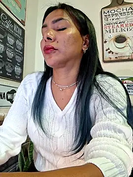 Doll Loren online show from 02.13.26