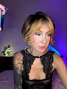 Cinamoonn online show from 09.23.25