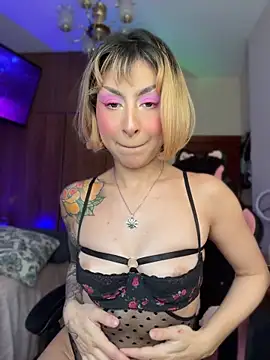 Cinamoonn online show from 04.19.26