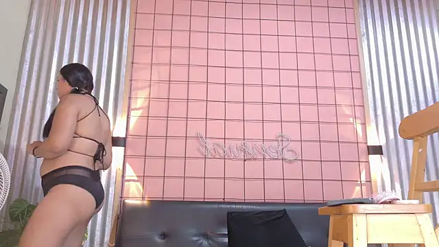 mensia hernandz online show from 11.27.25