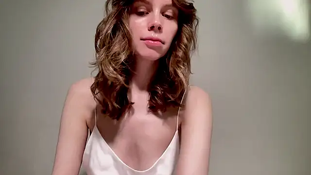 Nikki Mimimi online show from 12.13.24