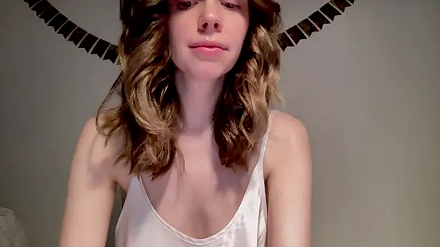 Nikki Mimimi online show from 12.29.24