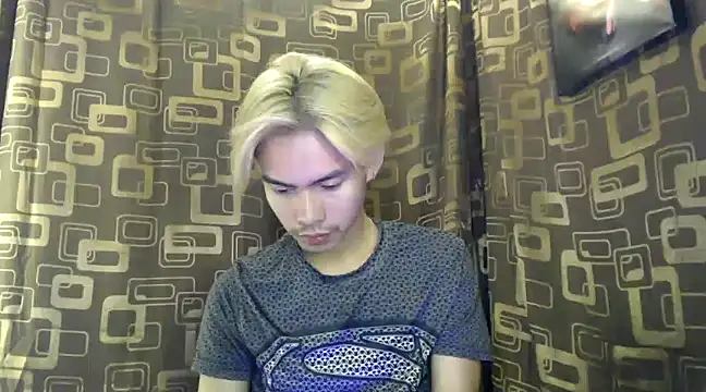 Snapshot of asianpatt69 chatting on 12.15.24 asianpatt69 online show from 12.15.24